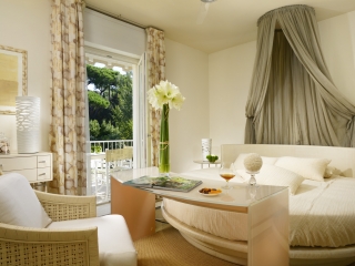 Deluxe Suite_Bedroom